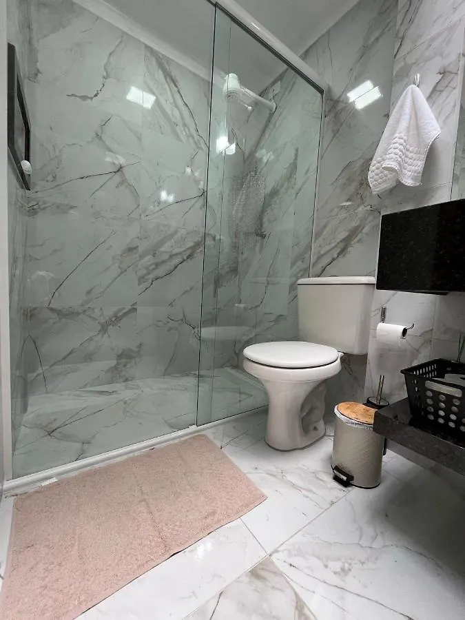 Apartamento DNO001 - APTO 1º andar, Sacada Ampla com Churrasqueira à Carvão, Quadra do Mar, Centro, Garagem e Kit Praia Balneário Camboriú
