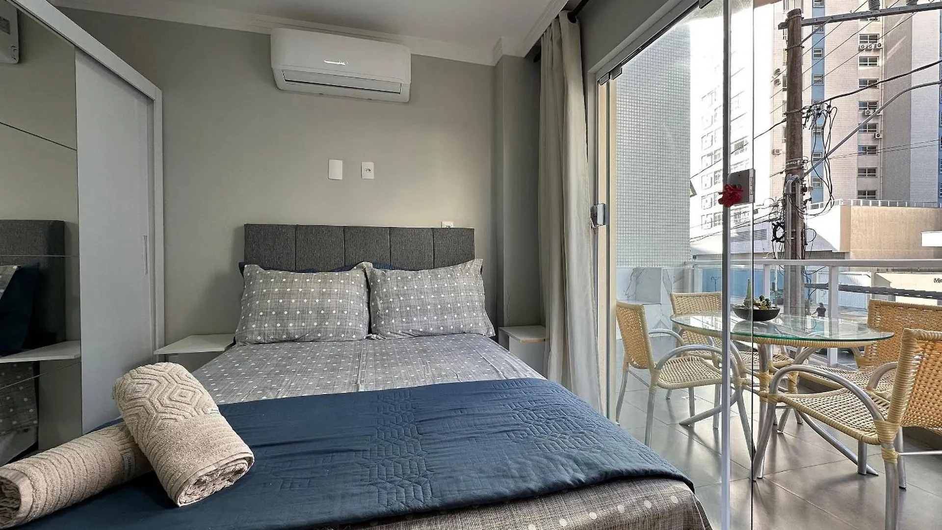 Dn01- 1º Andar| Churrasqueira| Quadra Mar | Centro Balneario Camboriu Apartment